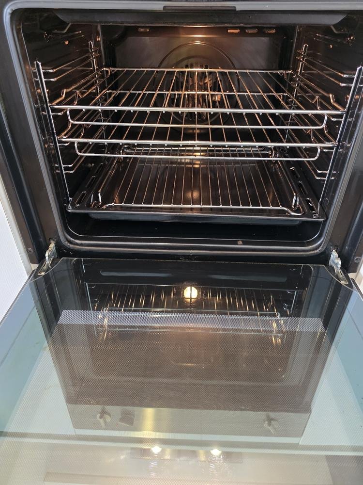 Wall oven and racks after cleaning